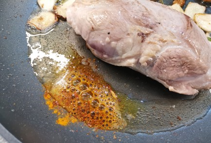 Фото шага рецепта Утиная грудка с хрустящей корочкой 188210 шаг 6