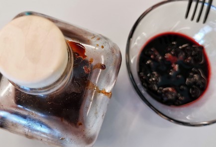 Фото шага рецепта Утиная грудка запеченная в ягодном соусе 152853 шаг 1  