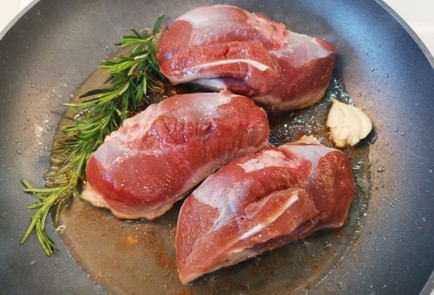 Фото шага рецепта Утиная грудка 188889 шаг 6  