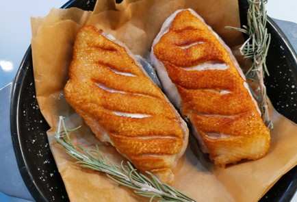 Фото шага рецепта Утиная грудка 190625 шаг 6  