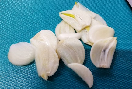 Фото шага рецепта Утиное филе с жареными яблоками 140722 шаг 2  