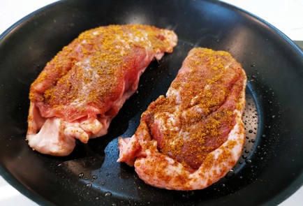 Фото шага рецепта Утиное филе с жареными яблоками 140722 шаг 8  