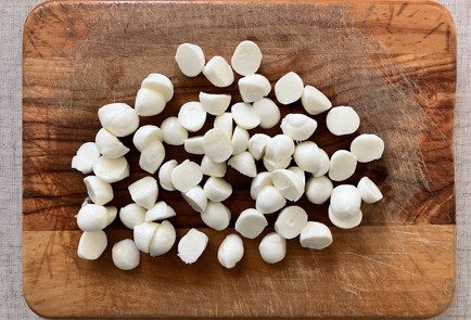 Фото шага рецепта Утиные ножки с укропом и сыром 191476 шаг 4