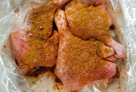 Фото шага рецепта Утиные ножки в духовке 190977 шаг 4  