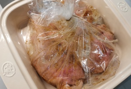 Фото шага рецепта Утиные ножки в духовке 190977 шаг 6  