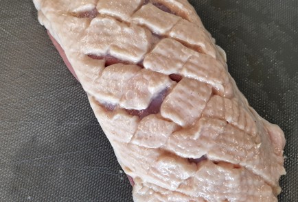 Фото шага рецепта Утка конфи с соусом из черешни 173852 шаг 1  