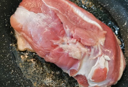 Фото шага рецепта Утка конфи с соусом из черешни 173852 шаг 3  