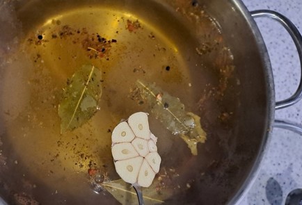 Фото шага рецепта Утка с яблоками запеченная в рукаве 189224 шаг 5  