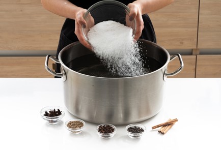 Фото шага рецепта Утка в духовке с апельсинами и медовой глазурью 151803 шаг 1  