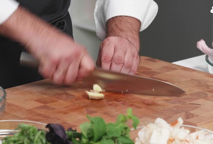 Фото шага рецепта Утка в духовке с яблоками и квашеной капустой 190698 шаг 3  