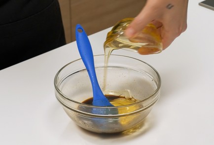 Фото шага рецепта Утка в духовке 140160 шаг 10  