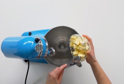 Фото шага рецепта Вафельный торт 151629 шаг 1  