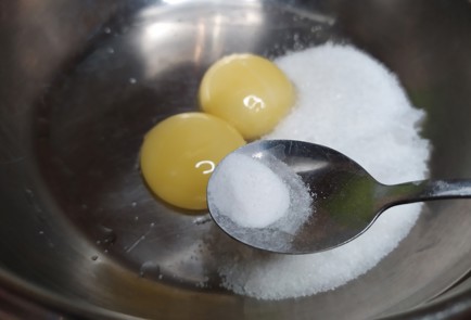 Фото шага рецепта Вафельный тортик с заварным кремом 188929 шаг 2  