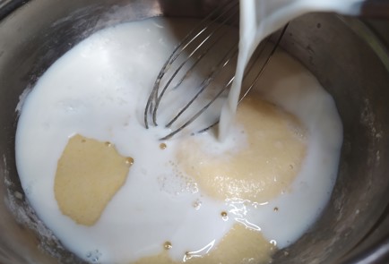 Фото шага рецепта Вафельный тортик с заварным кремом 188929 шаг 5  