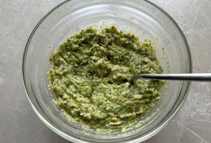 Фото шага рецепта Вафли из брокколи 174240 шаг 8  