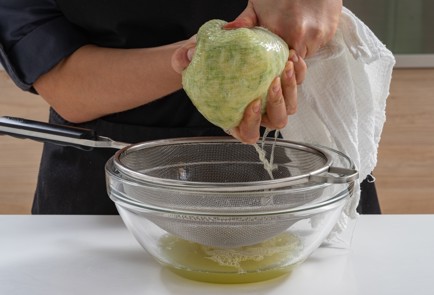 Фото шага рецепта Вафли из кабачка 175103 шаг 5  