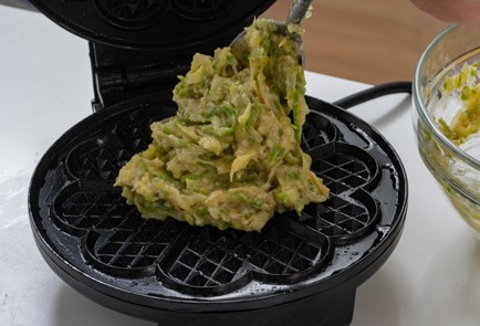 Фото шага рецепта Вафли из кабачка 175103 шаг 8  