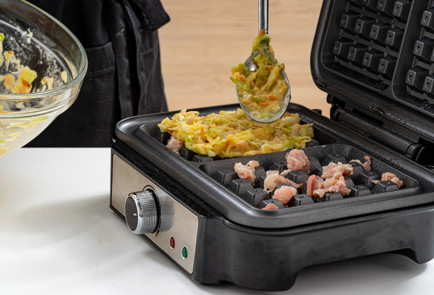 Фото шага рецепта Вафли из капусты Окономияфли 189858 шаг 7  