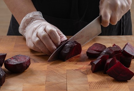 Фото шага рецепта Вафли из свеклы 175239 шаг 3  