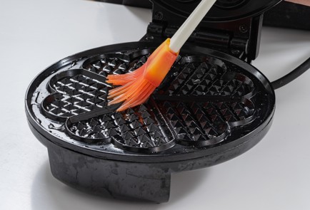 Фото шага рецепта Вафли из свеклы 175239 шаг 8  