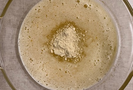 Фото шага рецепта Вафли с кабачком и лимонной цедрой 189994 шаг 6  