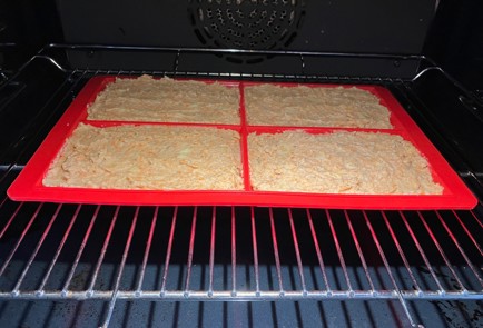 Фото шага рецепта Вафли с морковью и бананом 189990 шаг 10  