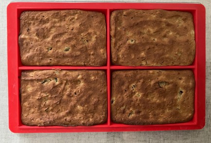 Фото шага рецепта ППвафли со сливами и бананами 190315 шаг 11  