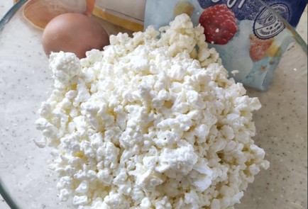 Фото шага рецепта Ванильные сырники 173504 шаг 1  