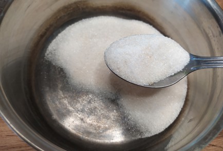 Фото шага рецепта Ванильный молочный коктейль 189443 шаг 1  