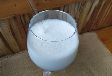 Фото шага рецепта Ванильный молочный коктейль 189443 шаг 10  