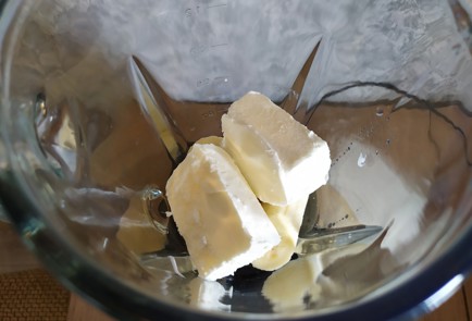 Фото шага рецепта Ванильный молочный коктейль 189443 шаг 5  