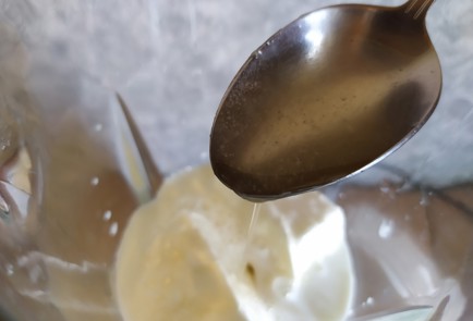 Фото шага рецепта Ванильный молочный коктейль 189443 шаг 7  