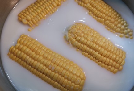 Фото шага рецепта Вареная кукуруза 190484 шаг 6  
