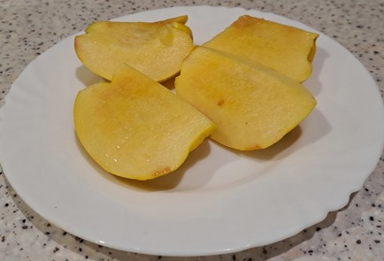 Фото шага рецепта Варенье из айвы и мандаринов 188143 шаг 2  