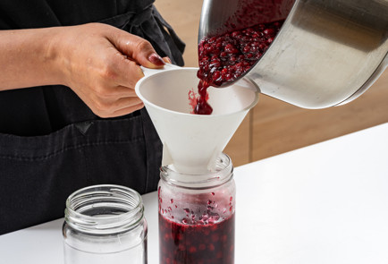 Фото шага рецепта Варенье из брусники на зиму 190383 шаг 8