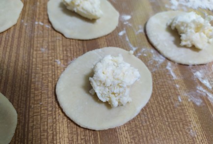 Фото шага рецепта Вареники с адыгейским сыром 190111 шаг 9  