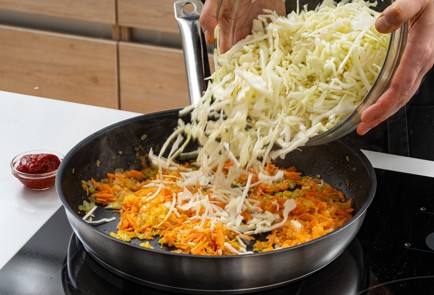 Фото шага рецепта Вареники с капустой 175427 шаг 11  