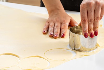 Фото шага рецепта Вареники с картошкой на заварном тесте 176086 шаг 9  