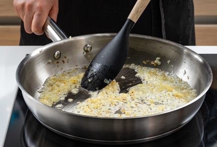 Фото шага рецепта Вареники с квашеной капустой 175428 шаг 9