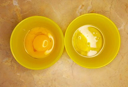 Фото шага рецепта Вареники с творогом и изюмом 187675 шаг 8