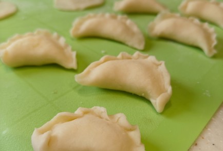 Фото шага рецепта Вареники с творогом 174862 шаг 11  