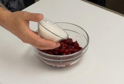 Фото шага рецепта Вареники с вишней Лары Кацовой 136861 шаг 1  