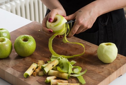 Фото шага рецепта Пареные яблоки Дофин 152470 шаг 2  