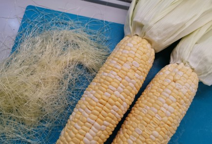 Фото шага рецепта Вареная кукуруза 190250 шаг 1