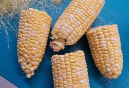 Фото шага рецепта Вареная кукуруза 190250 шаг 3