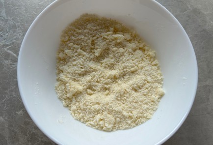 Фото шага рецепта Ватрушки со штрейзелем 175145 шаг 11  