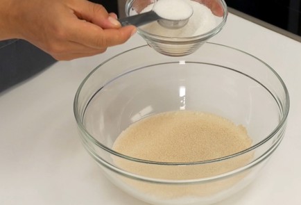 Фото шага рецепта Ватрушки 136981 шаг 2  