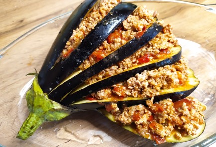 Фото шага рецепта Веер из баклажана с фаршем 189169 шаг 6  