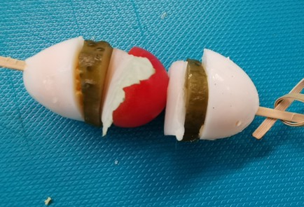 Фото шага рецепта Вегетарианские канапе с каперсами 175387 шаг 10