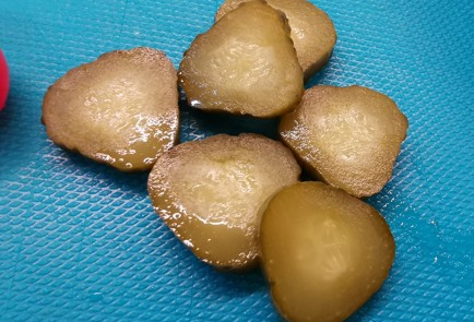 Фото шага рецепта Вегетарианские канапе с каперсами 175387 шаг 2